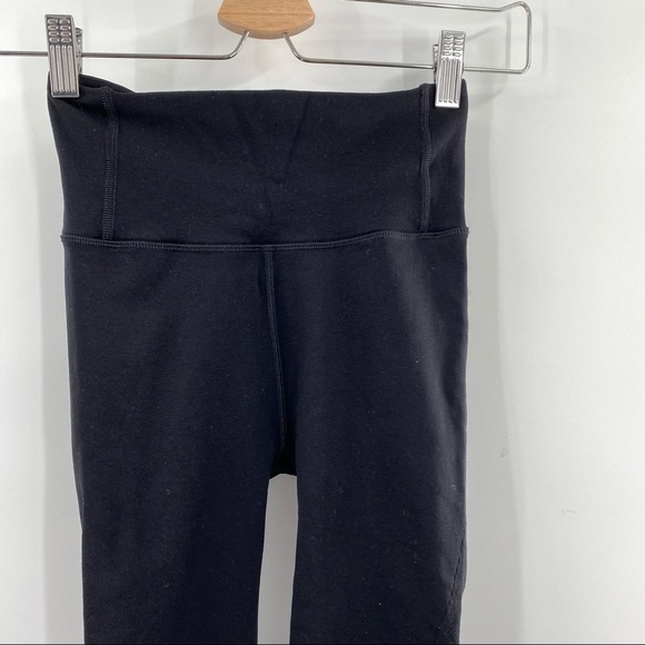 LULULEMON reveal crop interconnect 18” black - Picture 7 of 10
